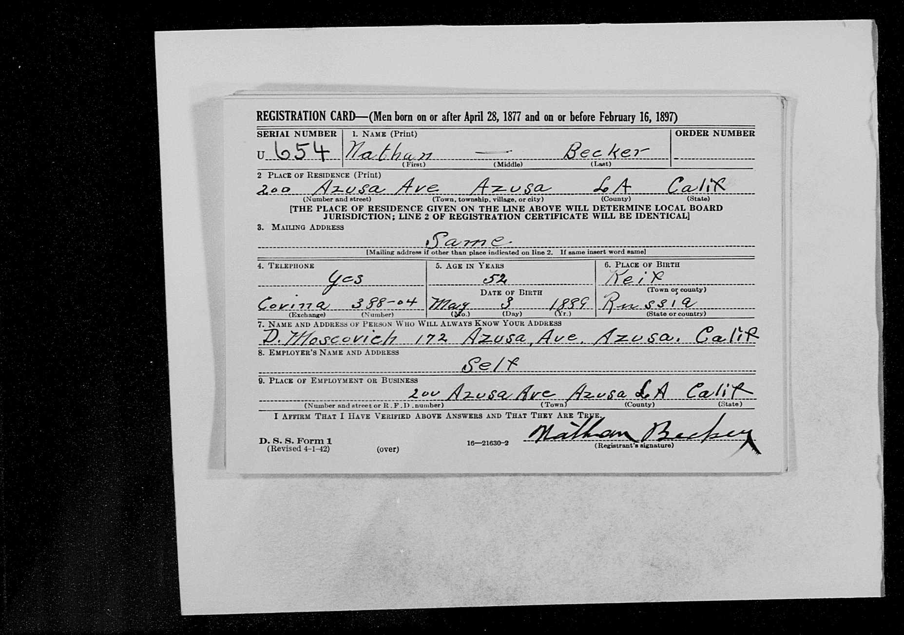 WW2 draft registration card of Nathan Becker